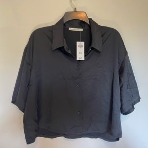 Abercrombie Black Cropped Button Down
